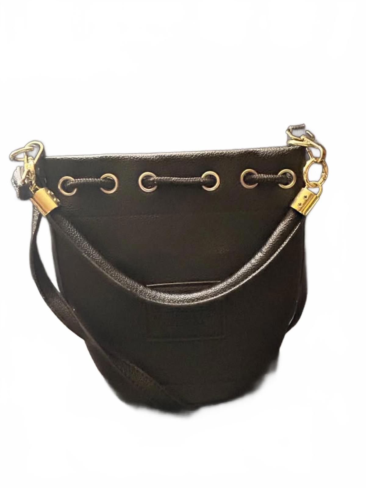 Marc Jacobs The Bucket Bag - Stylish Black Leather
