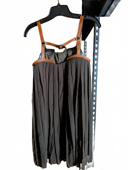 Chic Pleated Sleeveless Dress