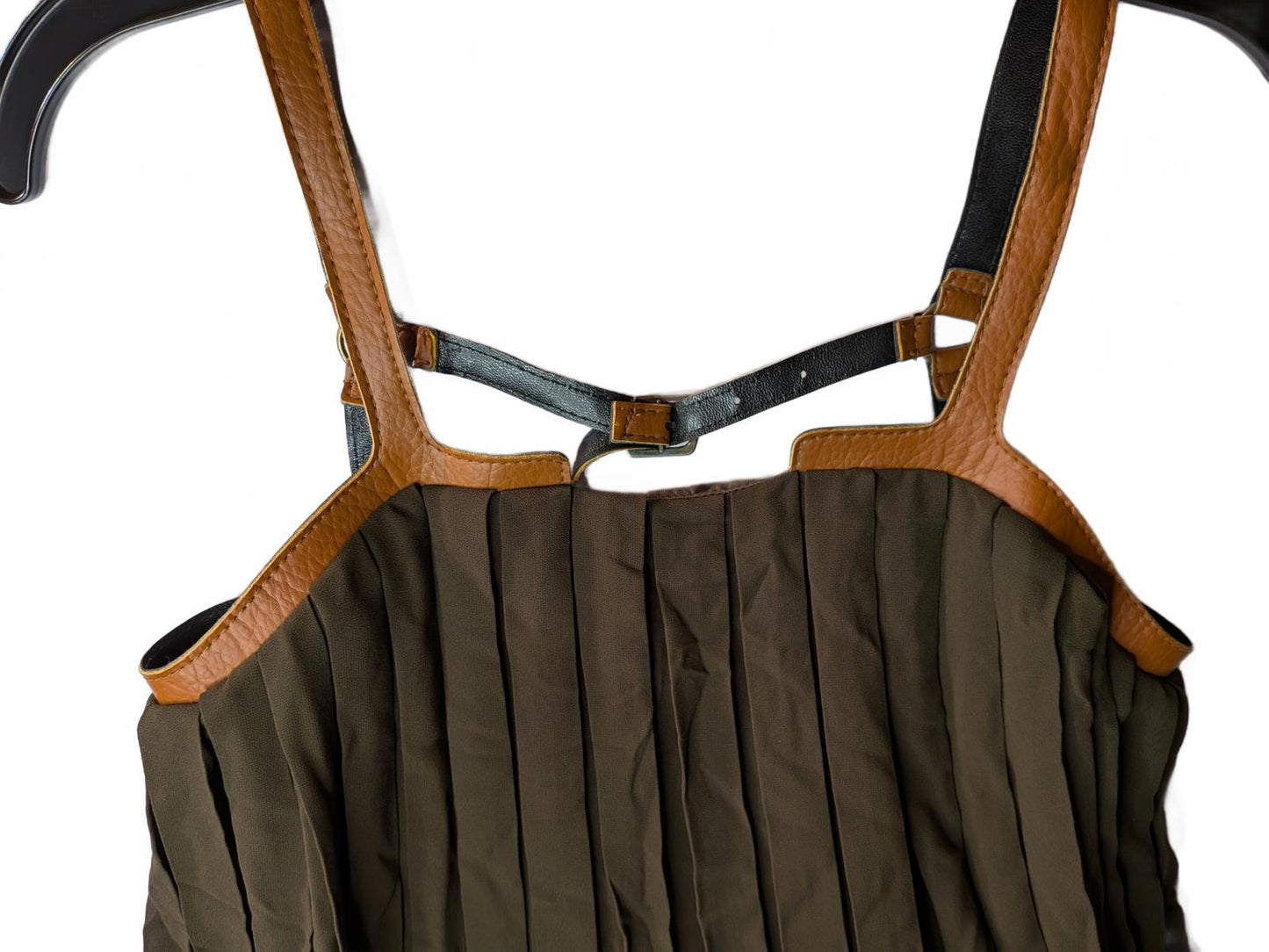 Stylish AKIRA Black Label Pleated Dress in Olive Green