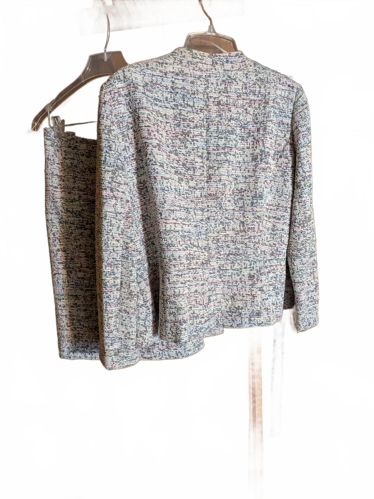 TAHARI Arthur S. Levine Tweed Jacket and Skirt Set - Size 14