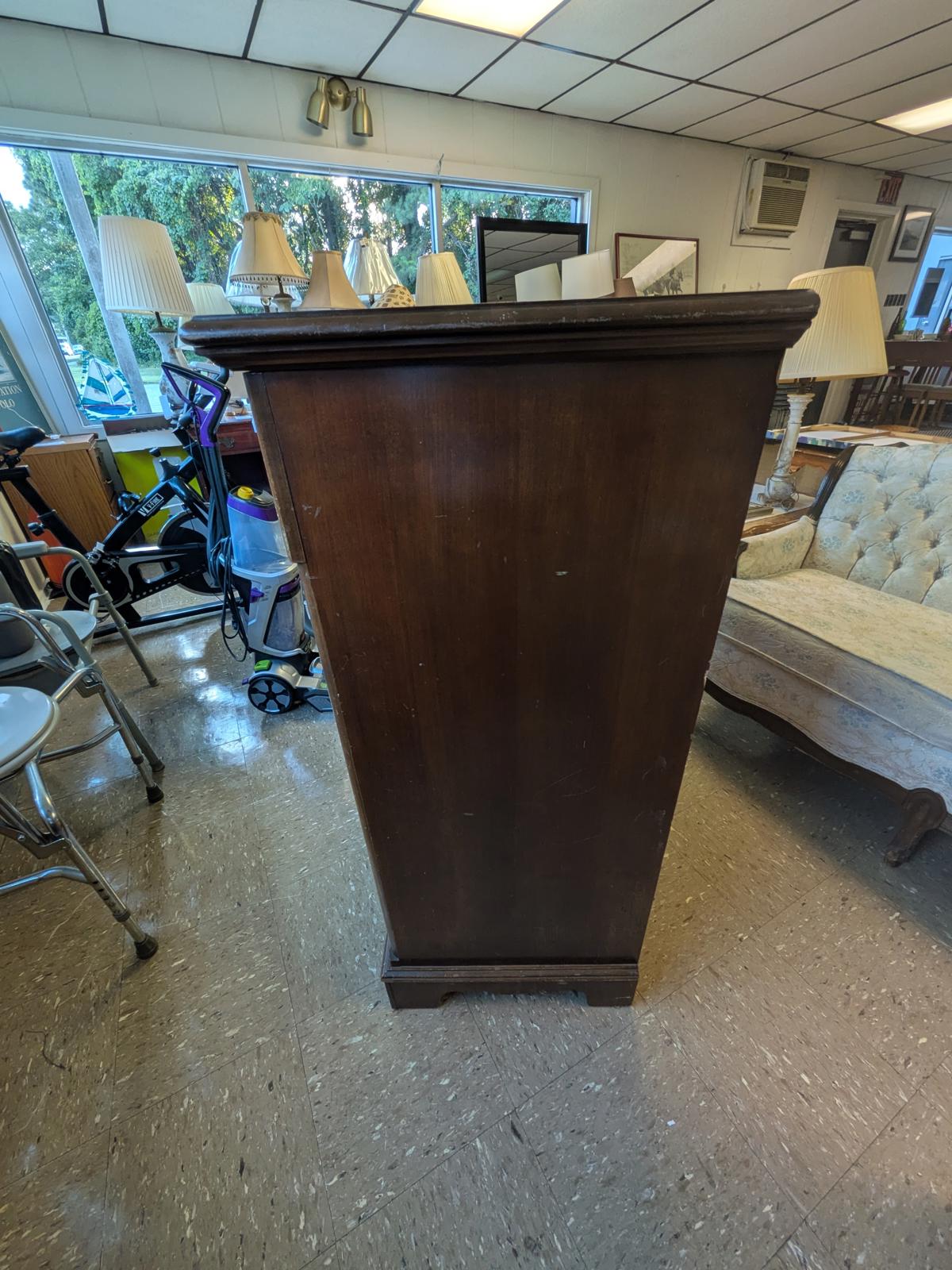 Vintage Wooden Chest of Drawers - Classic Design