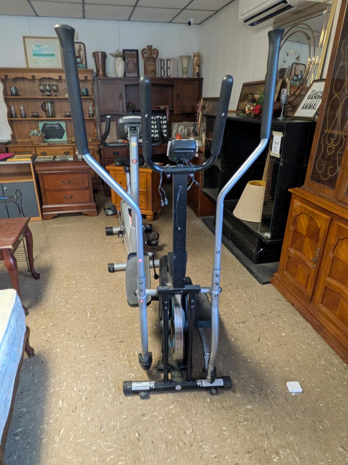 ProForm Elliptical Machine - Smooth and Efficient Home Workout